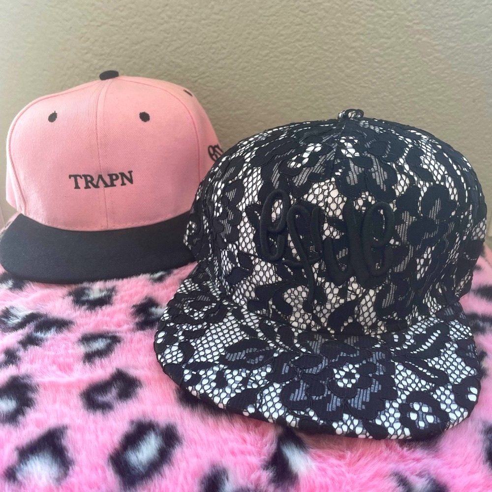 EFUE | Flat Bill Womens Hat Set